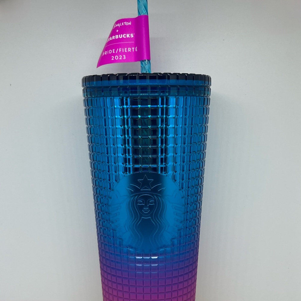 Starbucks Pride 2023 Tim Singleton 24 Oz Venti Tumbler Grid Ombre Rainbow New